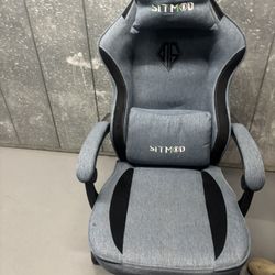 itMod Ergonomic Gaming Chair – Adjustable, Comfortable, Great Condition