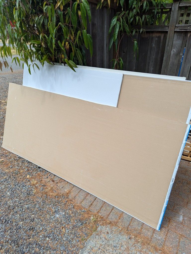 4 Free Partial Drywall Sheets 1/2"