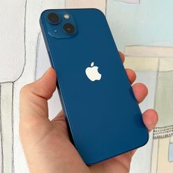 iPhone 13 (Unlocked)