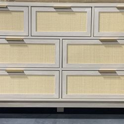 Brand new 7 Drawer Dresser