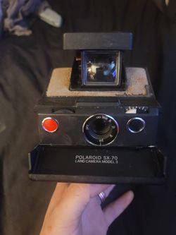 Vintage Polaroid SX-70 Model 3 And Leather Case