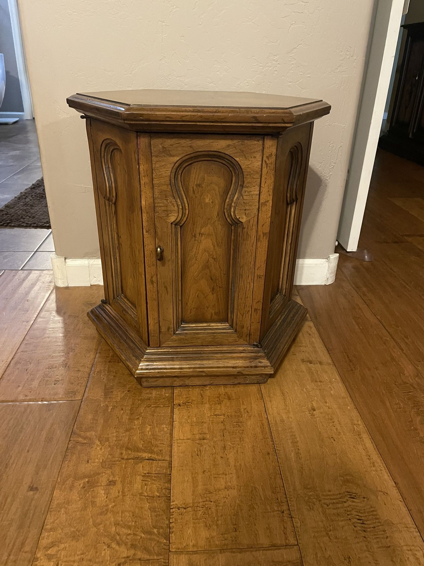 Octagon  HERITAGE Mid 20th Century Burl Walnut Cabinet End Side Table