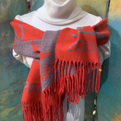 NWT Louis Vuitton bicolor red/gray unisex Cashmere long scarf as new never worn