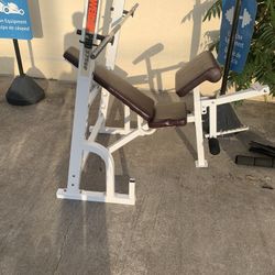 Weight Bench 