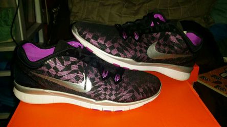 Nike womens size 9