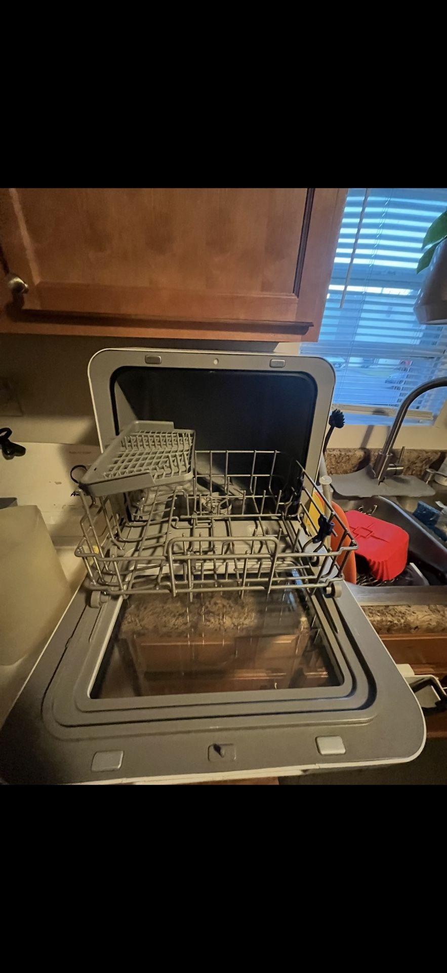 Fabre Countertop Portable Dishwasher