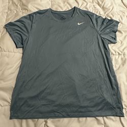 Women’s Nike Shirt