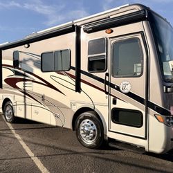 2011 Tiffin Allegro Breeze 28Ft Diesel Pusher With Slideout Low Miles