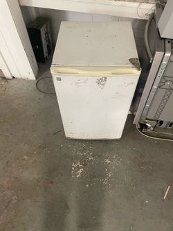 Mini Fridge