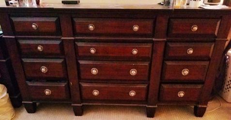 Drawer Dresser And Mirror