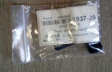 DW06-E | 1937-39 END CLIPS for Lower Door Weatherstrip