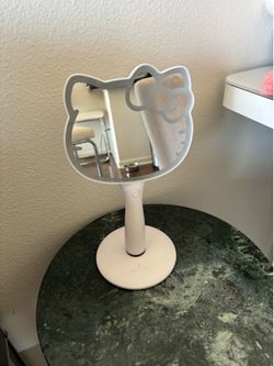 Hello Kitty x Impressions Vanity Desktop LED Light Up Mirror
