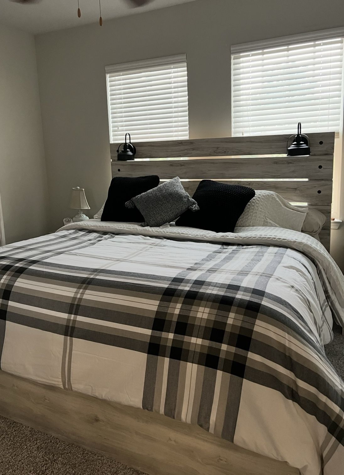 Bedroom Outfit Plus sofa (NEW)