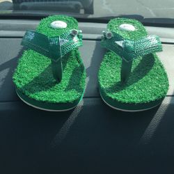 golf flip flops
