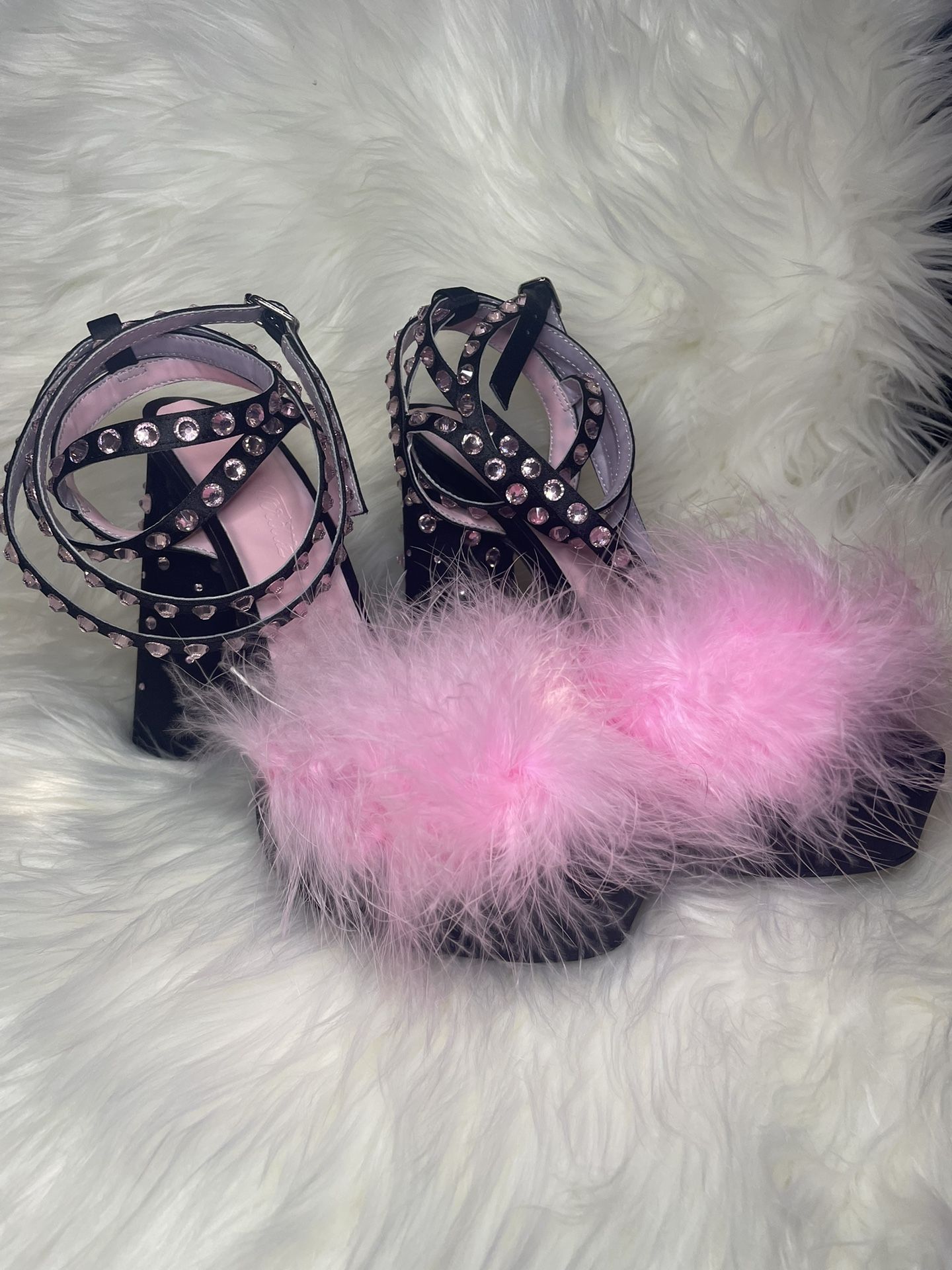 Pink Fuzzy Heels size 7.5