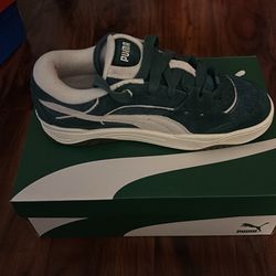 Puma-180 Curduroy Size 9