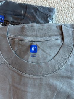 YEEZY X  GAP SHORT SLEEVE T-SHIR