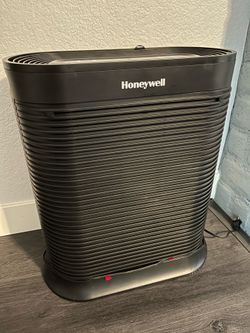 Honeywell HEPA Air Purifier (Model HPA300)