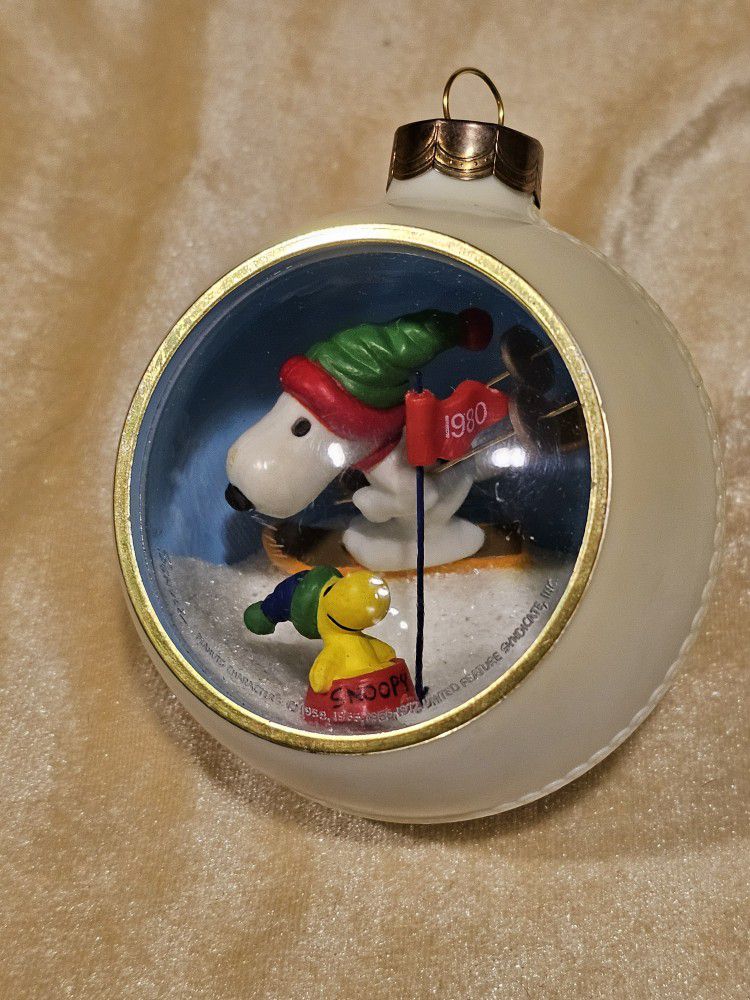 Vintage 1980 Hallmark Keepsake Ornament Ski Holiday Snoopy and Friends 