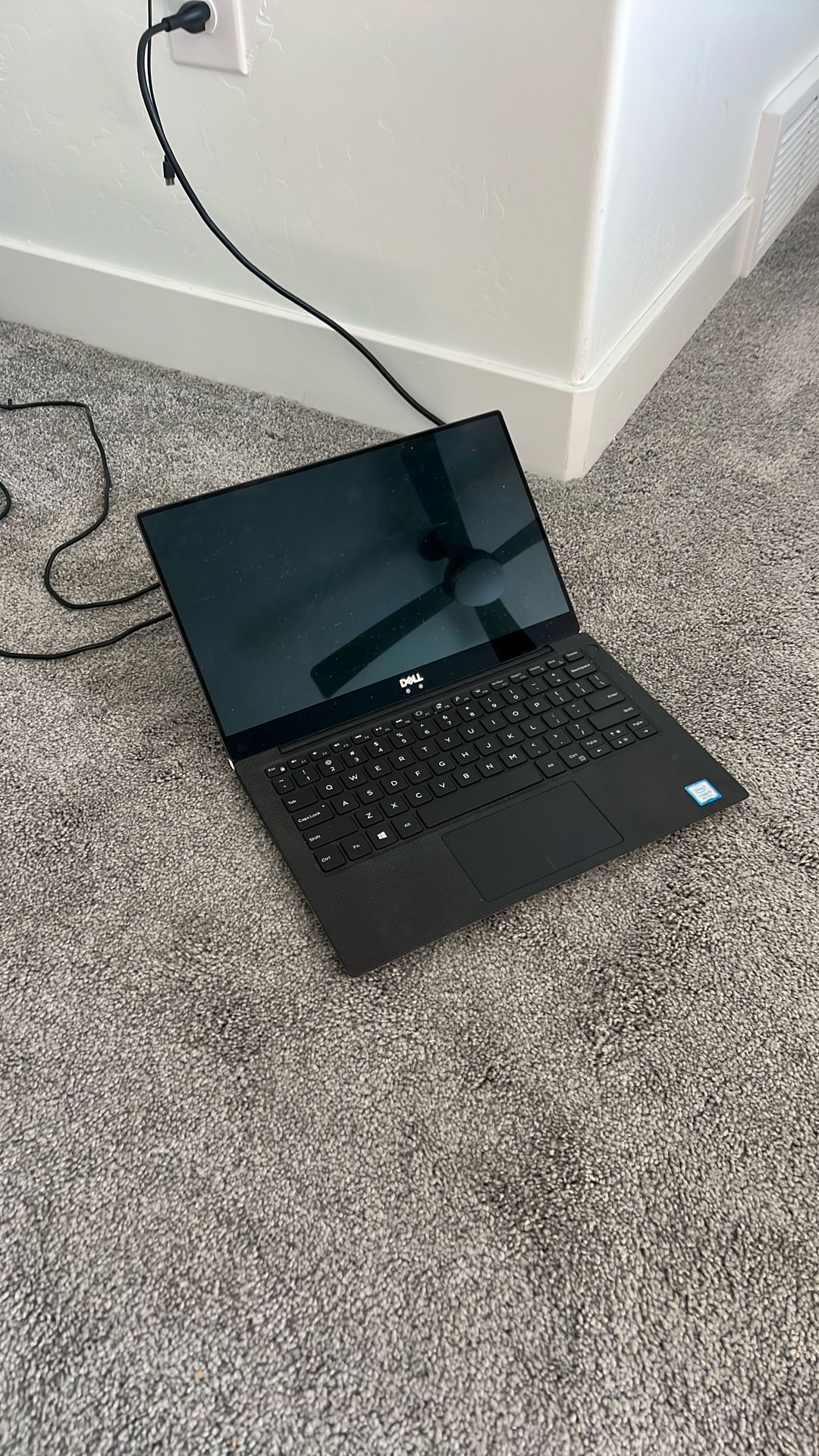 DELL XPS 9370CORE I7 WINDOWS 11 Pro 64 BIT 8GB RAM 224GB SSD