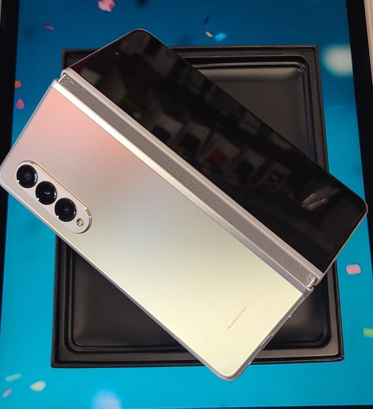 Samsung Galaxy Z Fold 3 Unlocked, FREE Smartwach/ Headphones. Pay $1 Today Rest in payments. NO CREDIT NEEDED FINANCING