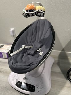 4 Moms Baby Rocker 
