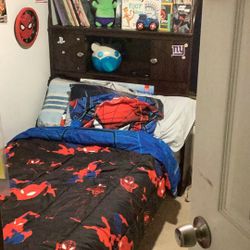 Giants NFL Bed frame W/ Mattress 