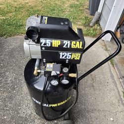 Central Pneumatic 21 Gallon 2.5 HP 125 PSI Air Compressor
