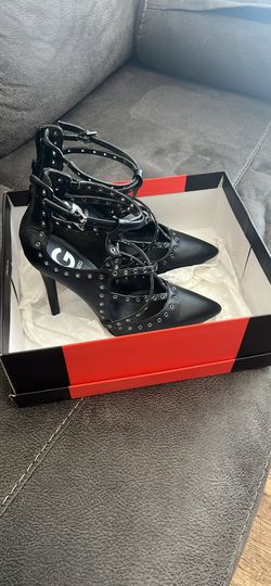 Guess Heels
