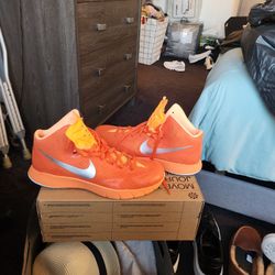 Nike Basketball Shoes 