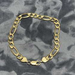 10k real gold bracelet   The 10k Scrap Gold Bracelet is a stunning piece of fine jewelry, featuring a lobster closure and crafted with excellent cut g