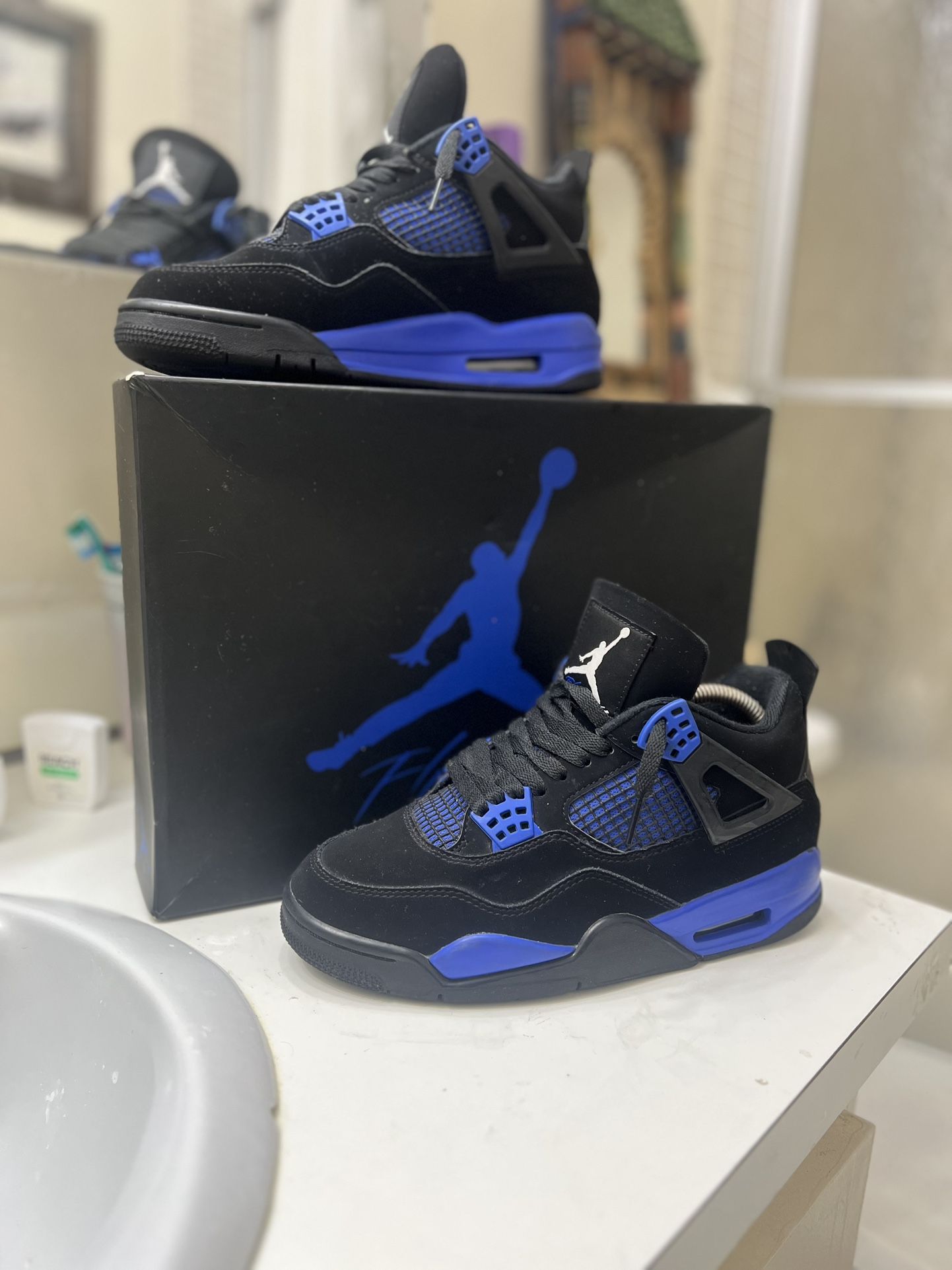 Jordan 4 Blue Thunder sz 7M (NEED GONE TODAY)