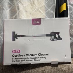 Cord Less Vacuum 