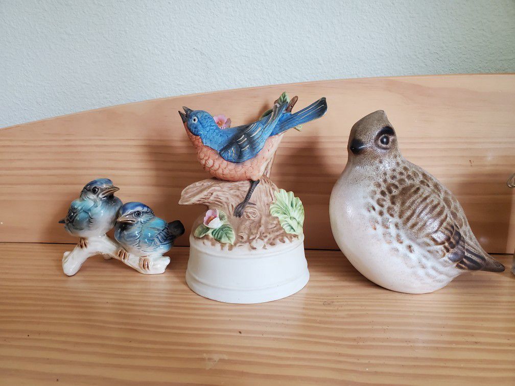3 Rare Vintage Collector Antique Bird Figurines Music Box