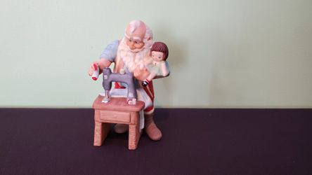 1988 HALLMARK Limited Collectable Porcelain Santa Figurine 