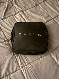 Tesla Gen 2 Mobile Connector charging cables