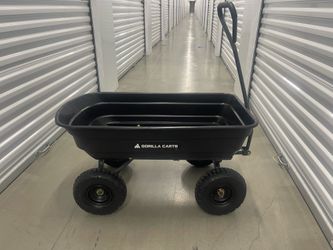 Gorilla Carts Poly Garden Dump Cart, 4 Cu Ft Tub, 600 lb Haul Capacity, Black – Heavy-Duty Utility wagon
