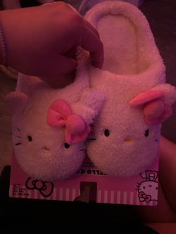 Hello Kitty Slippers