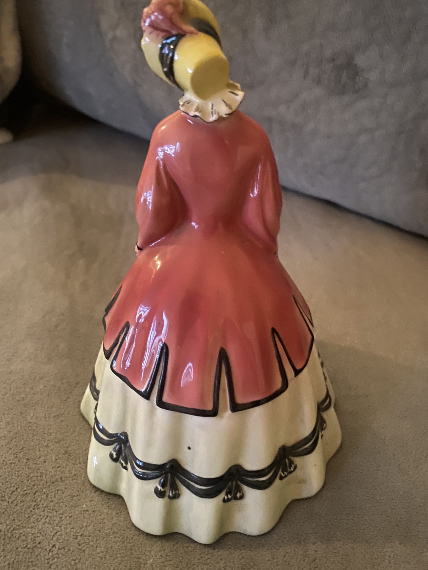 Vintage  Porcelain Figurine The Lady Caller