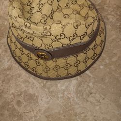 Gucci bucket hat