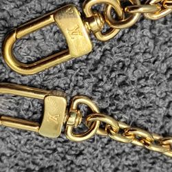 Louis V Wallet /Purse Chain Strap Gold
