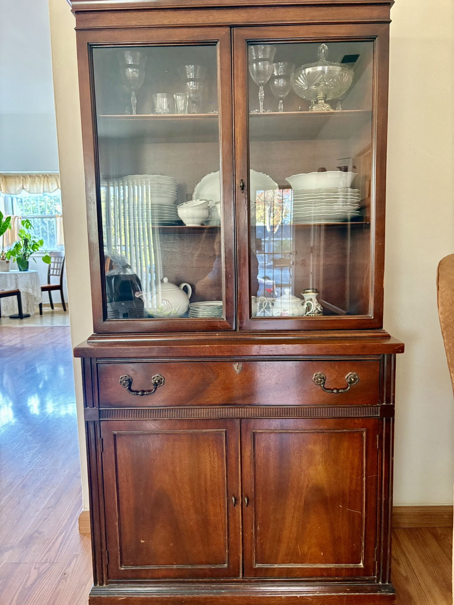 Vintage Wood China Cabinet / Hutch