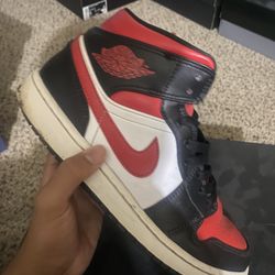 Jordan’s 1’s Size 9y