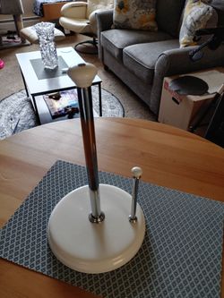 New White Ceramic Paper and Stainless Steel Towel Holder