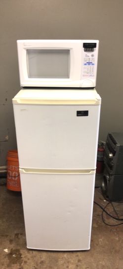 Microwave Mini Refrigerator