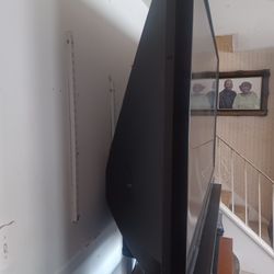 73"MITSUBISHI 1080P DIGITAL LASER PROJECTION TV WITH MATCHING STAND AND ROKU STREAMING STICK $300 FINAL PRICE 