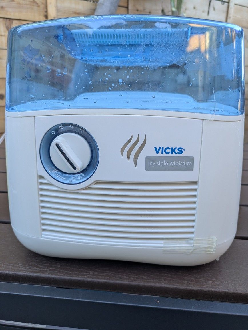 Vicks Cool Mist Humidifier