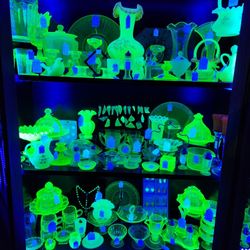 Uranium Vaseline Custard Burmese Cadmium Glass Jewelry Vase Bowl Creamer Sugar Salt Pepper Pendant Fenton Anchor Hocking Hazel Atlas Cambridge 