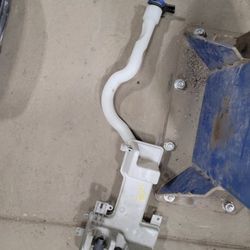 2017 Ford Transit Windshield Wiper Tank