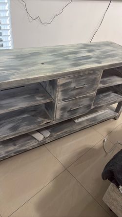 Tv stand